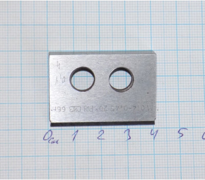 Резец зубострогальный М 0.4-0.45 р18 20° L-40 мм