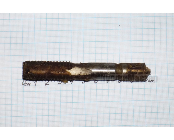 Метчик М18х2,5 мм р18 машинно-ручной однопроходной для глухого отверстия 