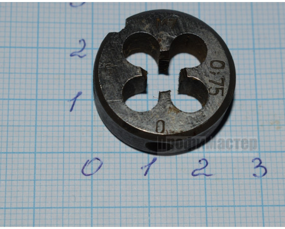 Плашка метрическая М 7х0,75 мм