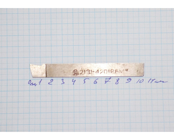 Токарный отрезной резец 3х12х100 мм из быстрорежущей стали р6м5 2131-4201